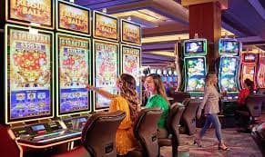 ueobet ကာစီနို Baccarat Roulette မြန်မာ MMK Online Casino