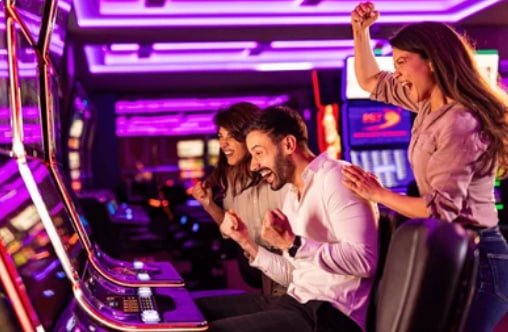 ueobet Live Casino Baccarat Dealer မြန်မာ